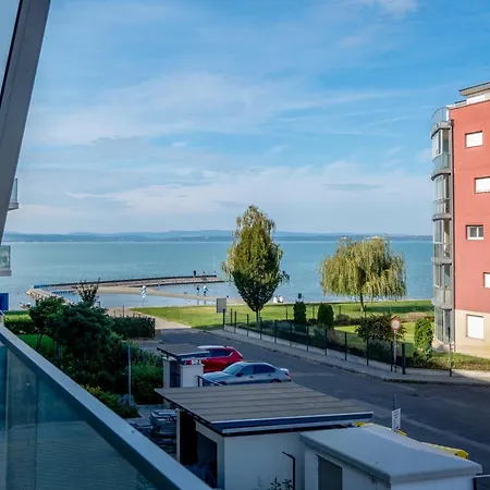 Myflat Coral Beach32 Apartament