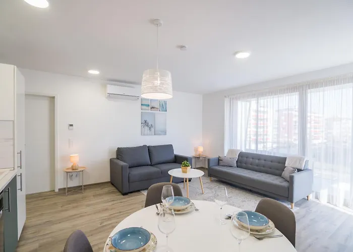 Myflat Coral Beach32 شقة *